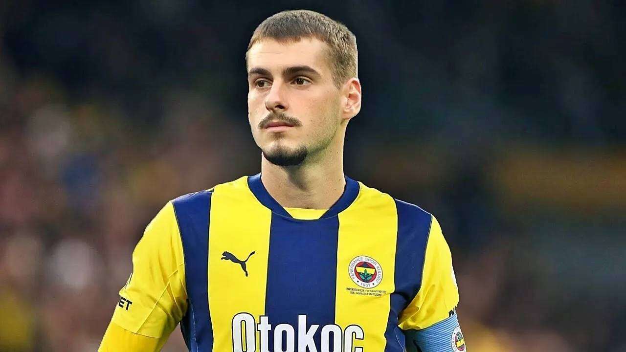 Fenerbahçe'de Aziz Yıldırım durdu durdu turnayı gözünden vurdu: Yıldız ismin satışı onaylandı, kasaya 8 milyon euro girecek! 3